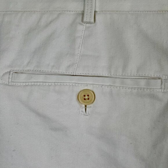 NWT Izod Saltwater Stretch Flat Front Washed Chino Cotton Short White Men's 38W - Picture 10 of 13
